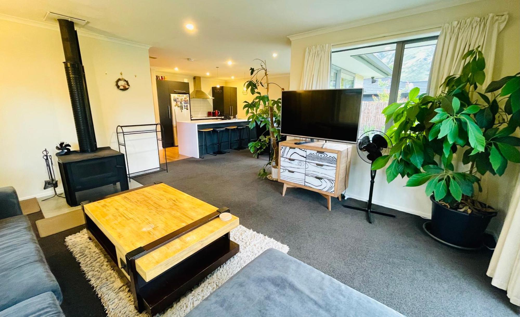 Alpine Mirage Villa Queenstown Bagian luar foto